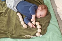 Grapat Holz-Girlande Babyspielzeug - sensorische Perlenkette-2