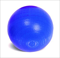 nic Holzspielzeug Ball blau - pädagogisch und langlebig
