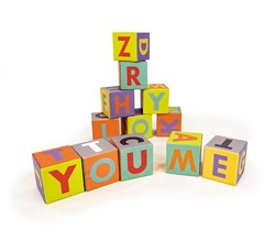 Bajo Alphabet Spielzeug Me & You - bunte Kunststoffblöcke