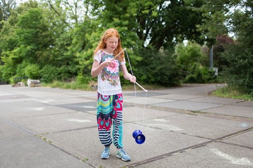 BS Toys Diabolo - Outdoor Jonglier Spielzeug Kinder - Blau - Zirkus-3