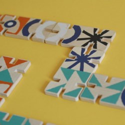 Bajo Lernspielzeug 3D Domino Spiel Multicolor Karton