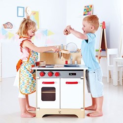 Hape Spielküche - weiße Holzküche für Kinder mit Ofen und Kühlschrank